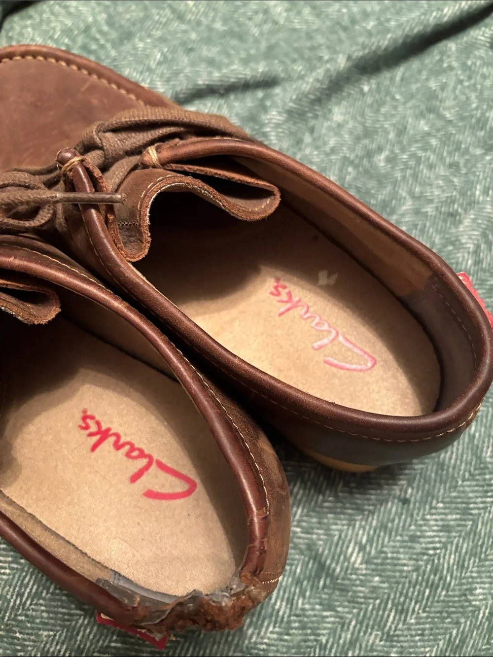 Clarks Men's Brown Leather Chukka Moc Toe Boots